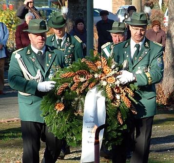 volkstrauertag_2011_kranz